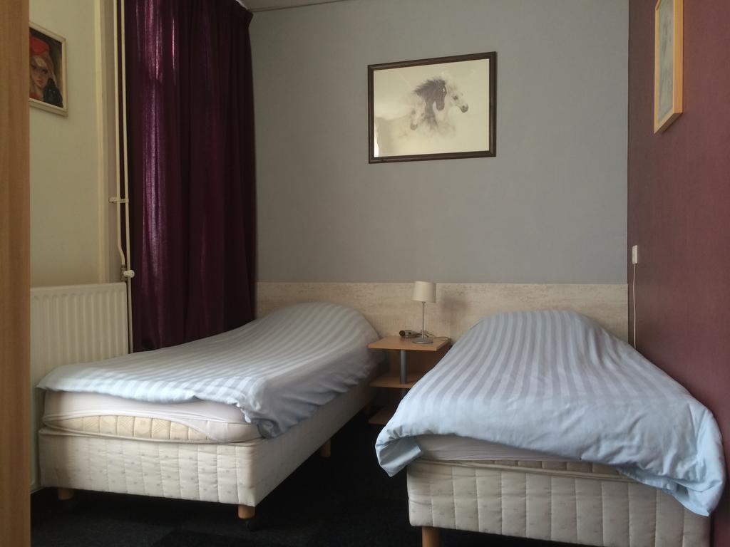 ברחן אופ זום Hotel De Blauwe Vogel חדר תמונה
